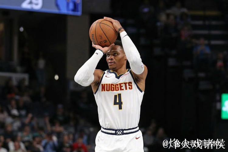 威少达成生涯第200次三双，掘金击败灰熊，篮网惊险胜黄蜂